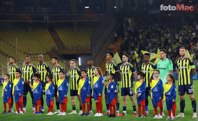 Fenerbahçe - Stuttgart maçının hakemi belli oldu! Süper Lig’den tanıdık bir isim düdük çalacak 4